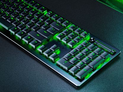 Fotografija izdelka Tipkovnica Razer Deathstalker V2 Pro, Linear Low-Profile, UK SLO g.
