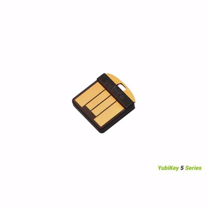 Fotografija izdelka Varnostni ključ Yubico YubiKey 5 Nano, USB-A, črn