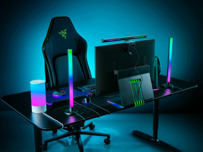 Fotografija izdelka LED pametna svetilka Razer Aether Standing Light Bars