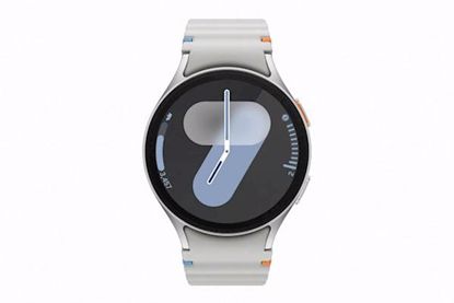 Fotografija izdelka SAMSUNG GALAXY WATCH 7 44mm BT SREBRNA